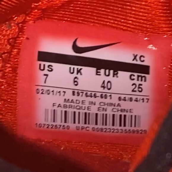 Size 7 - Nike LeBron Soldier 11 University Red 2017 - Picture 7 of 8